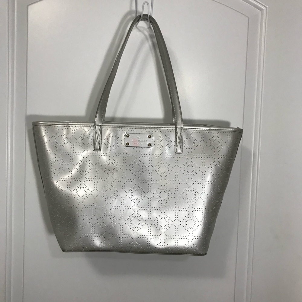 Kate Spade NY Silver Metallic Perforated PVC Metro Harmony Tote Bag Handbag EUC